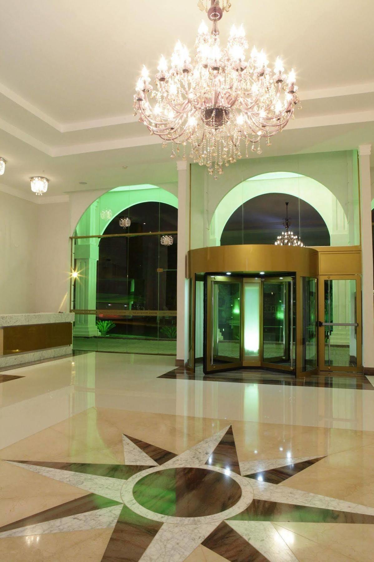 Voa Hotel Internacional Maringa Exterior photo